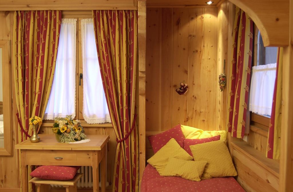 Hotel Baita Fiorita Santa Caterina Valfurva Oda fotoğraf