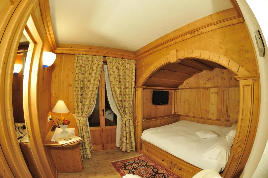 Hotel Baita Fiorita Santa Caterina Valfurva Oda fotoğraf