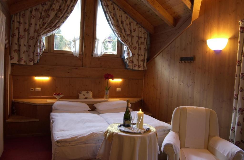 Hotel Baita Fiorita Santa Caterina Valfurva Oda fotoğraf