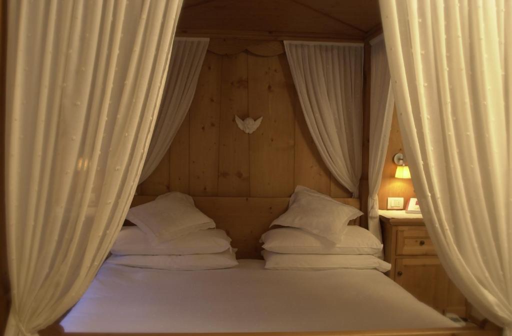 Hotel Baita Fiorita Santa Caterina Valfurva Oda fotoğraf
